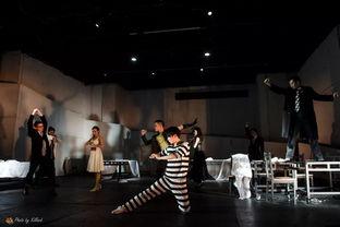 以爱之名掩盖罪行,爱之面具下的罪恶真相